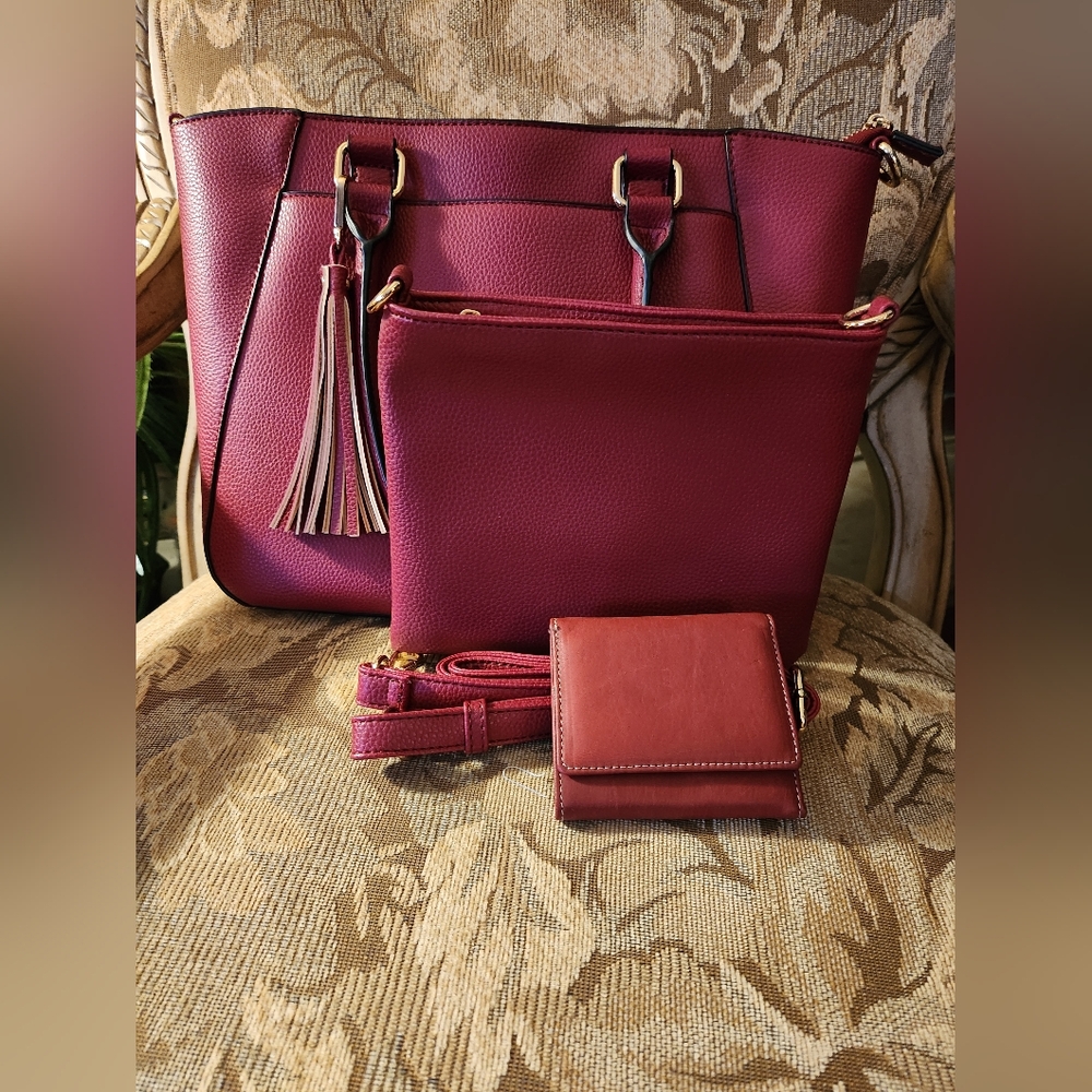 Bass Cranberry Red, Satchel Bag/w Matching clutch bag and Billfold NWOT